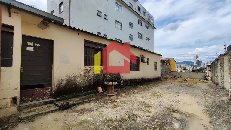 Imagem Casa com 2 Quartos à Venda, 400 m² em Sagrada Família - Belo Horizonte Imagem Casa com 2 Quartos à Venda, 400 m² em Sagrada Família - Belo Horizonte