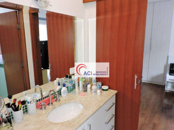 Imagem Casa com 4 Quartos à Venda, 400 m² em Granja Viana - Carapicuíba Imagem Casa com 4 Quartos à Venda, 400 m² em Granja Viana - Carapicuíba
