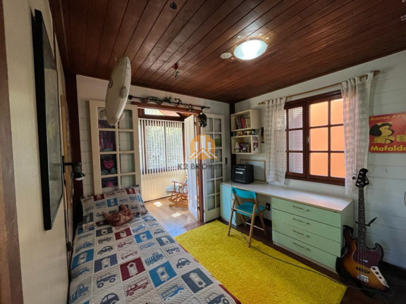 Imagem Casa com 3 Quartos à Venda, 189 m² em Santa Felicidade - Curitiba Imagem Casa com 3 Quartos à Venda, 189 m² em Santa Felicidade - Curitiba
