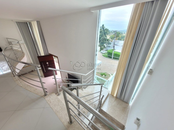 Imagem Casa com 4 Quartos à Venda, em Lagoa - Macaé Imagem Casa com 4 Quartos à Venda, em Lagoa - Macaé