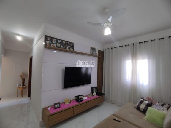 Imagem Casa com 4 Quartos à Venda, 430 m² em Jardim São Bento - Uberaba Imagem Casa com 4 Quartos à Venda, 430 m² em Jardim São Bento - Uberaba