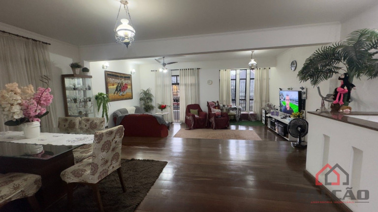 Imagem Casa com 3 Quartos à Venda, 234 m² em Embaré - Santos Imagem Casa com 3 Quartos à Venda, 234 m² em Embaré - Santos