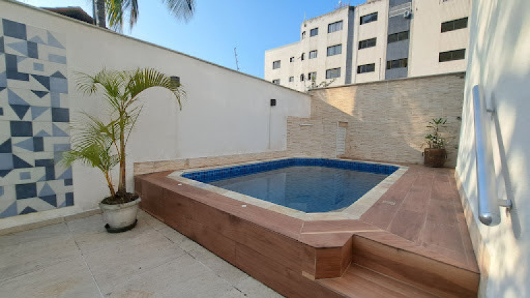 Sobrado com 3 Quartos à Venda, 140 m² em Aviação - Praia Grande