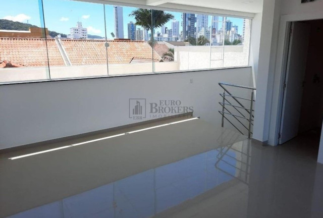 Sobrado com 3 Quartos à Venda, 155 m² em Centro - Balneário Camboriú