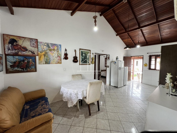 Imagem Casa com 3 Quartos à Venda, 440 m² em São João Do Rio Vermelho - Florianópolis