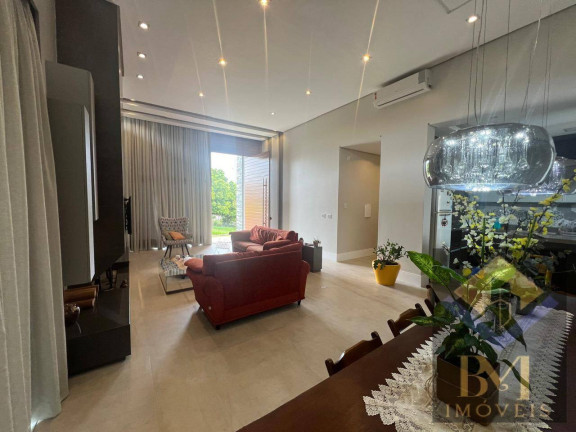 Imagem Casa com 3 Quartos à Venda, em Pareci Novo Imagem Casa com 3 Quartos à Venda, em Pareci Novo