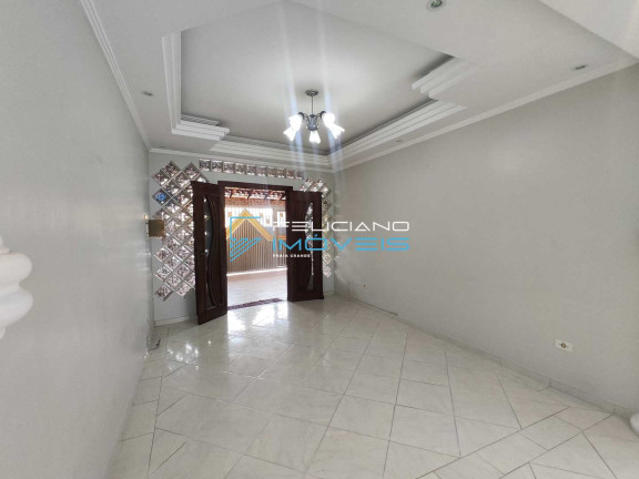 Imagem Casa com 3 Quartos à Venda, 196 m² em Guilhermina - Praia Grande Imagem Casa com 3 Quartos à Venda, 196 m² em Guilhermina - Praia Grande