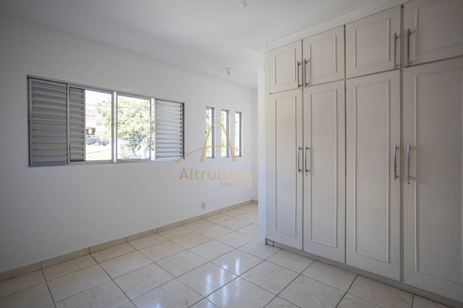 Imagem Casa com 5 Quartos à Venda, 240 m² em Bandeiras - Osasco Imagem Casa com 5 Quartos à Venda, 240 m² em Bandeiras - Osasco