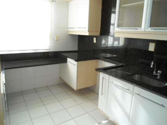 Imagem Casa com 4 Quartos à Venda, em Itapuã - Salvador Imagem Casa com 4 Quartos à Venda, em Itapuã - Salvador