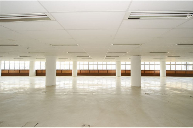 Sala Comercial à Venda, 930 m² em República - São Paulo