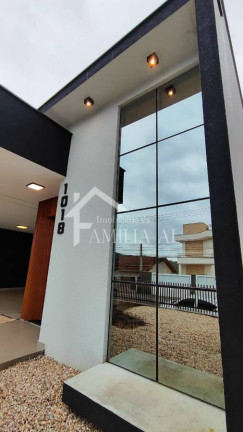 Imagem Casa com 3 Quartos à Venda, 166 m² em Iririú - Joinville