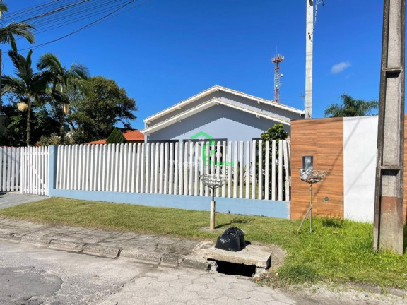 Imagem Casa com 4 Quartos para Alugar ou Temporada, 52 m² em Praia De Leste - Pontal Do Paraná Imagem Casa com 4 Quartos para Alugar ou Temporada, 52 m² em Praia De Leste - Pontal Do Paraná