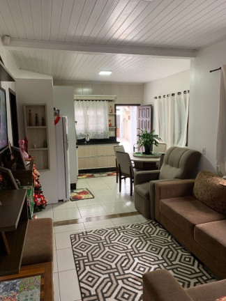 Imagem Casa com 3 Quartos à Venda, 135 m² em Operária - Araranguá Imagem Casa com 3 Quartos à Venda, 135 m² em Operária - Araranguá