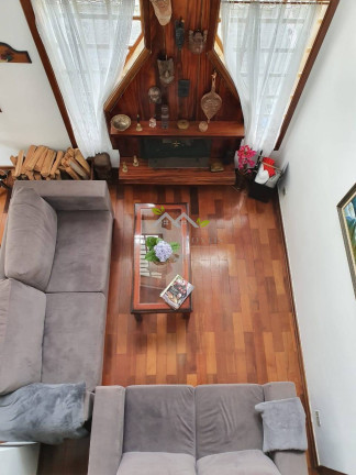 Imagem Casa com 4 Quartos à Venda, 257 m² em Alto Do Capivari - Campos Do Jordão Imagem Casa com 4 Quartos à Venda, 257 m² em Alto Do Capivari - Campos Do Jordão