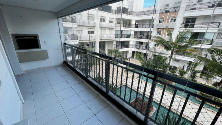 Imagem Apartamento com 2 Quartos à Venda, 78 m² em Abraão - Florianópolis