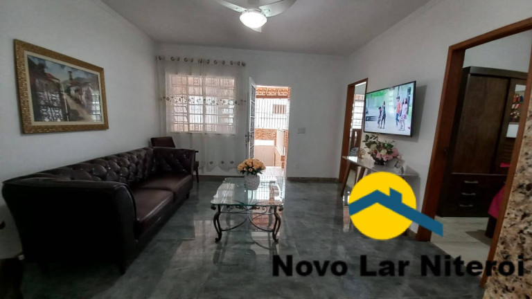 Imagem Casa com 3 Quartos à Venda, 177 m² em São Lourenço - Niterói Imagem Casa com 3 Quartos à Venda, 177 m² em São Lourenço - Niterói