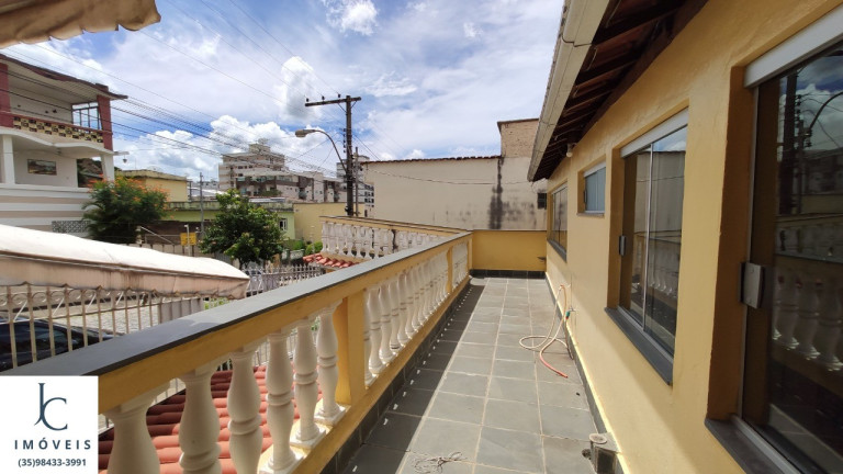 Imagem Casa com 3 Quartos à Venda, 178 m² em Centro - São Lourenço Imagem Casa com 3 Quartos à Venda, 178 m² em Centro - São Lourenço