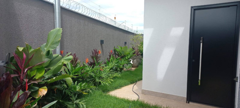Imagem Casa com 3 Quartos à Venda, 150 m² em Residencial Interlagos - Rio Verde