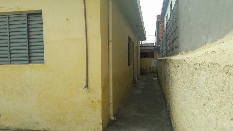 Imagem Casa com 3 Quartos à Venda, 250 m² em Cidade Miguel Badra - Suzano Imagem Casa com 3 Quartos à Venda, 250 m² em Cidade Miguel Badra - Suzano