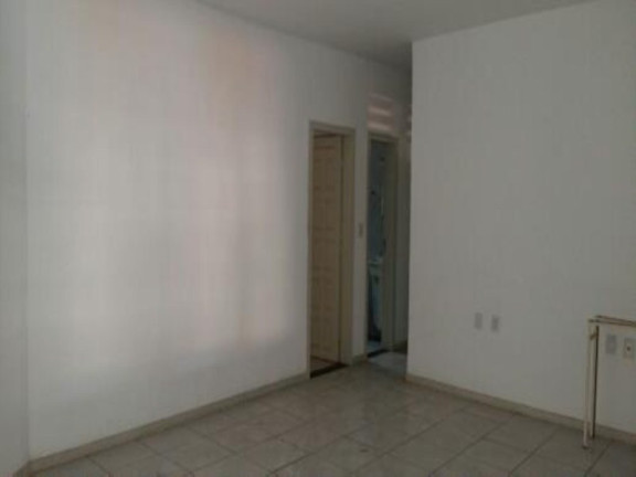 Imagem Imóvel com 7 Quartos à Venda, 270 m² em Serrinha - Fortaleza Imagem Imóvel com 7 Quartos à Venda, 270 m² em Serrinha - Fortaleza