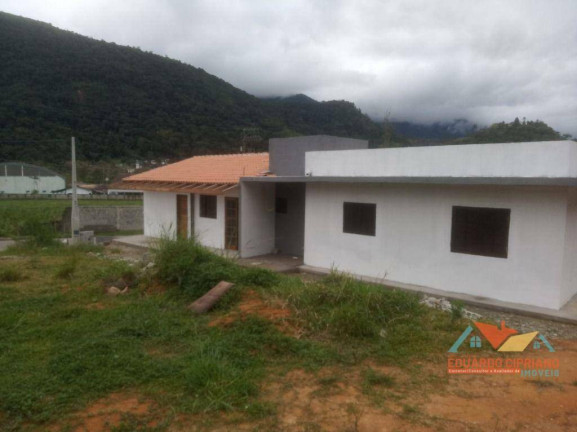 Imagem Casa com 2 Quartos à Venda, 62 m² em Jardim Casa Branca - Caraguatatuba