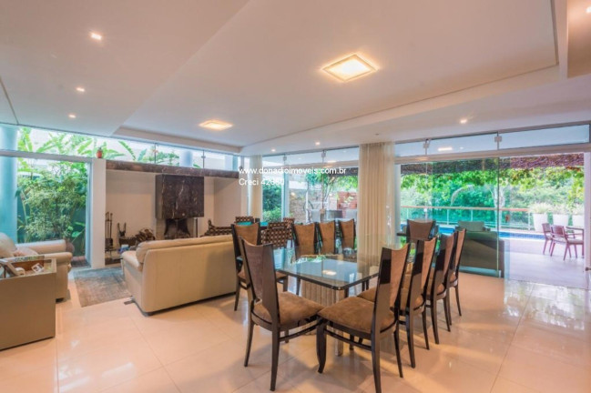 Imagem Casa com 4 Quartos à Venda, 540 m² em Córrego Grande - Florianópolis Imagem Casa com 4 Quartos à Venda, 540 m² em Córrego Grande - Florianópolis