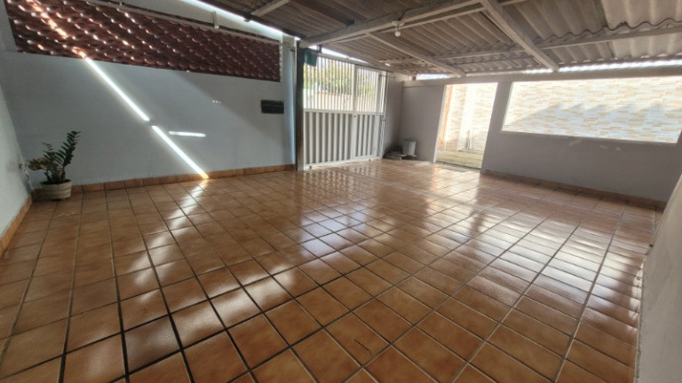 Imagem Casa com 1 Quarto à Venda, 300 m² em Das Laranjeiras - Serra Imagem Casa com 1 Quarto à Venda, 300 m² em Das Laranjeiras - Serra