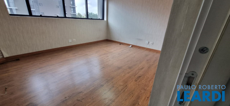 Imagem Sala Comercial à Venda, 33 m² em Jardim - Santo André Imagem Sala Comercial à Venda, 33 m² em Jardim - Santo André