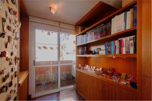 Imagem Imóvel com 4 Quartos à Venda, em Vila Mariana - São Paulo Imagem Imóvel com 4 Quartos à Venda, em Vila Mariana - São Paulo