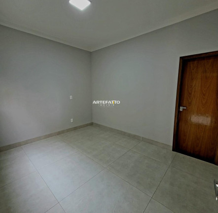 Imagem Casa com 2 Quartos à Venda, 126 m² Imagem Casa com 2 Quartos à Venda, 126 m²