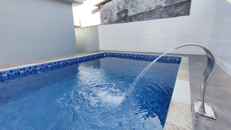 Imagem Casa com 2 Quartos à Venda, 250 m² em Jussara - Mongaguá