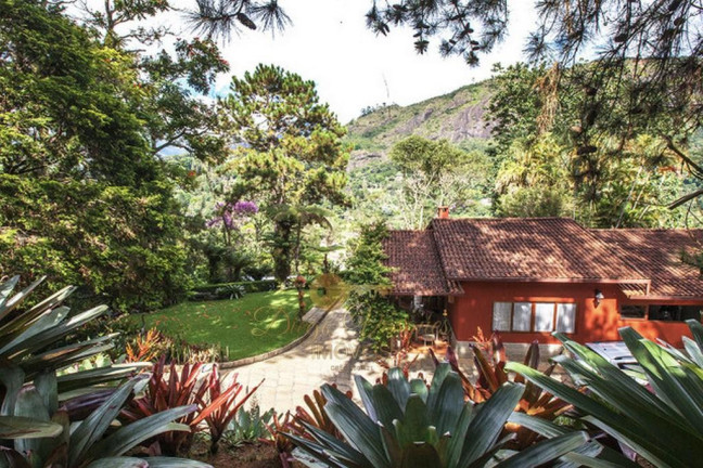 Imagem Casa com 4 Quartos à Venda, 400 m² em Parque Do Imbui - Teresópolis Imagem Casa com 4 Quartos à Venda, 400 m² em Parque Do Imbui - Teresópolis