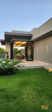 Imagem Casa de Condomínio com 4 Quartos à Venda, 370 m² em Ribeirão Do Lipa - Cuiabá Imagem Casa de Condomínio com 4 Quartos à Venda, 370 m² em Ribeirão Do Lipa - Cuiabá