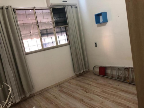 Imagem Imóvel com 3 Quartos à Venda, 25 m² em Campo Grande - Rio De Janeiro Imagem Imóvel com 3 Quartos à Venda, 25 m² em Campo Grande - Rio De Janeiro