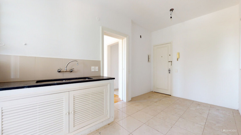 Imagem Imóvel com 2 Quartos à Venda, 74 m² em Petrópolis - Porto Alegre Imagem Imóvel com 2 Quartos à Venda, 74 m² em Petrópolis - Porto Alegre