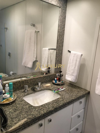 Imagem Imóvel com 3 Quartos à Venda, 161 m² em Lourdes - Belo Horizonte Imagem Imóvel com 3 Quartos à Venda, 161 m² em Lourdes - Belo Horizonte