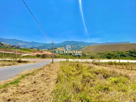 Imagem Terreno à Venda, 233 m² em Centro - Extrema Imagem Terreno à Venda, 233 m² em Centro - Extrema