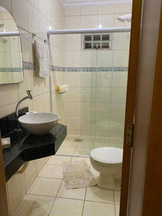 Imagem Casa com 3 Quartos à Venda, em Chapada Dos Guimarães Imagem Casa com 3 Quartos à Venda, em Chapada Dos Guimarães