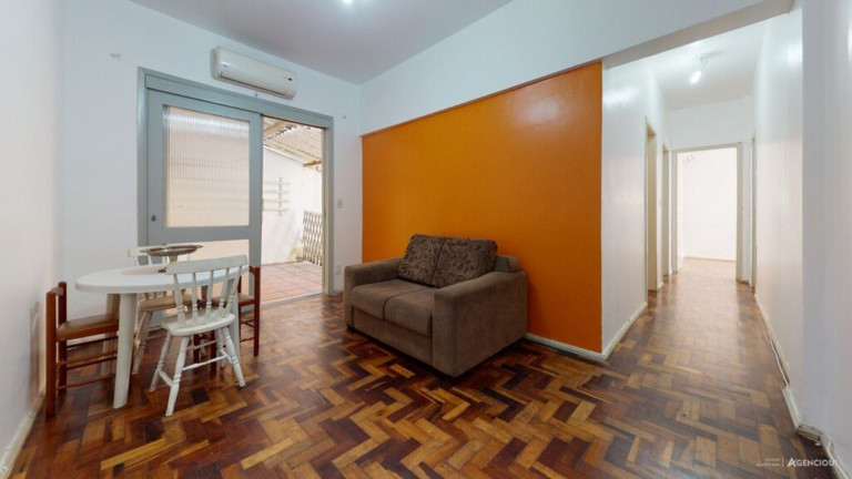 Imagem Imóvel com 3 Quartos à Venda, 76 m² em Petrópolis - Porto Alegre Imagem Imóvel com 3 Quartos à Venda, 76 m² em Petrópolis - Porto Alegre