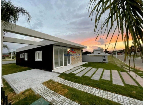 Casa com 3 Quartos à Venda, 375 m² em São João Do Rio Vermelho - Florianópolis