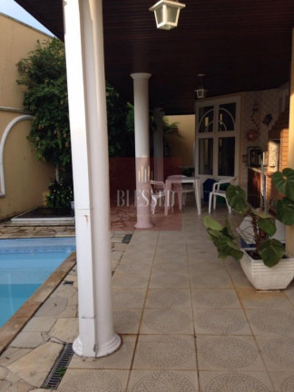 Imagem Sobrado com 4 Quartos para Alugar, 300 m² em Urbanova Iii - São José Dos Campos