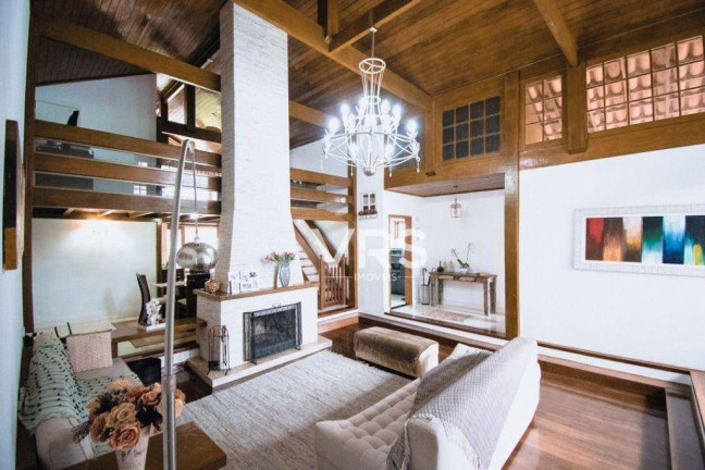 Imagem Casa com 4 Quartos à Venda, 232 m² em Carlos Guinle - Teresópolis Imagem Casa com 4 Quartos à Venda, 232 m² em Carlos Guinle - Teresópolis