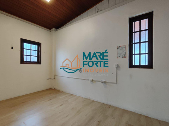 Imagem Casa com 3 Quartos à Venda, 220 m² em Centro - Ubatuba Imagem Casa com 3 Quartos à Venda, 220 m² em Centro - Ubatuba