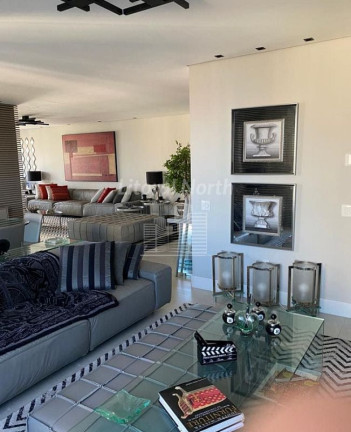 Imagem Apartamento com 3 Quartos à Venda, 143 m² em Centro - Balneário Camboriú Imagem Apartamento com 3 Quartos à Venda, 143 m² em Centro - Balneário Camboriú
