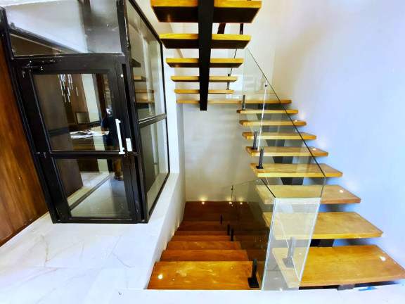 Imagem Casa com 10 Quartos à Venda, 1.000 m² em Represa - Piracaia Imagem Casa com 10 Quartos à Venda, 1.000 m² em Represa - Piracaia