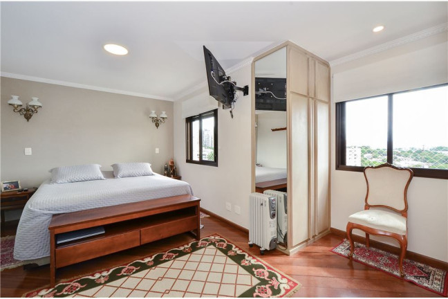 Imagem Imóvel com 3 Quartos à Venda,  em Caxingui - São Paulo