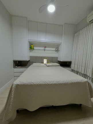 Imagem Casa com 3 Quartos à Venda, 245 m² em Nova Carapina I - Serra
