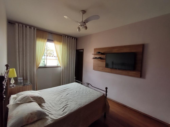 Imagem Casa com 5 Quartos à Venda, 220 m² em álvaro Camargos - Belo Horizonte