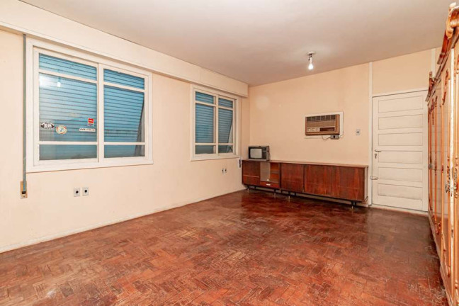 Imagem Casa com 5 Quartos à Venda, 450 m² em Bom Fim - Porto Alegre Imagem Casa com 5 Quartos à Venda, 450 m² em Bom Fim - Porto Alegre