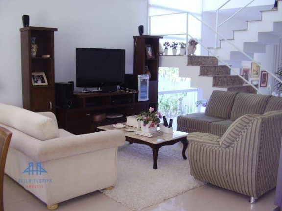Imagem Casa com 4 Quartos à Venda, 306 m² em Córrego Grande - Florianópolis Imagem Casa com 4 Quartos à Venda, 306 m² em Córrego Grande - Florianópolis